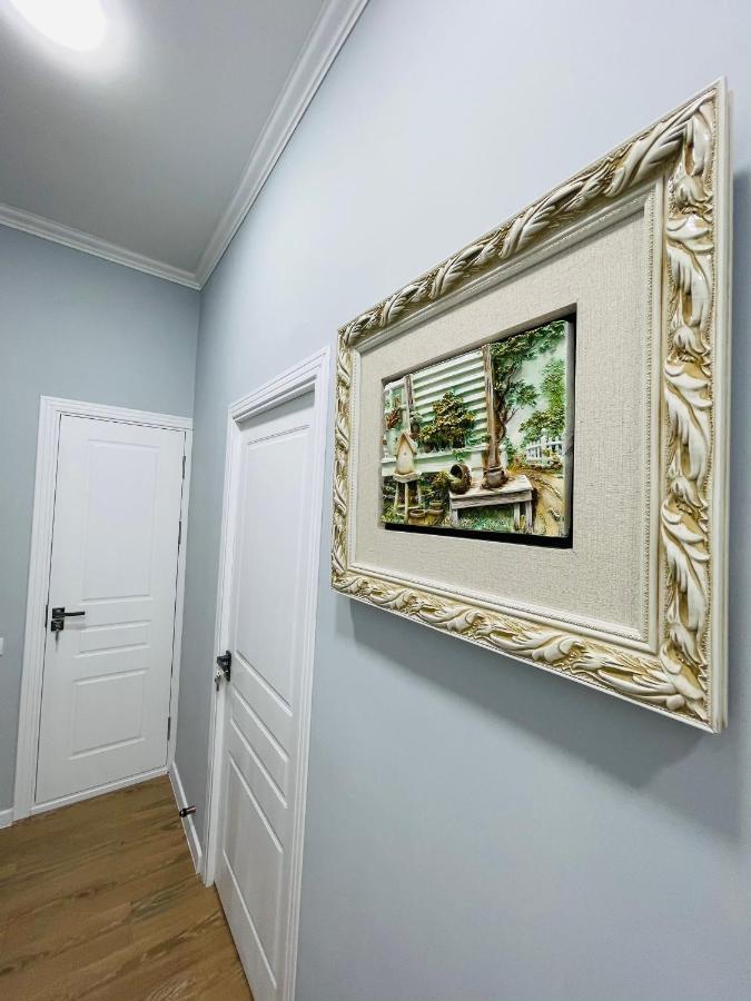 Amir Temur Apartment In Center After Renovation 塔什干 外观 照片