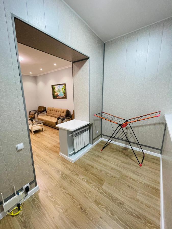 Amir Temur Apartment In Center After Renovation 塔什干 外观 照片