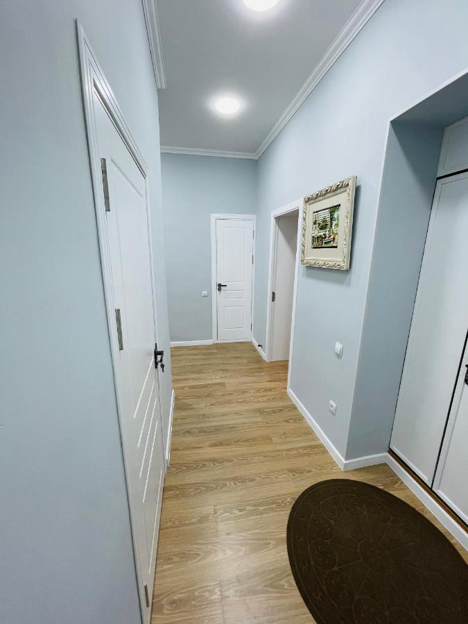 Amir Temur Apartment In Center After Renovation 塔什干 外观 照片