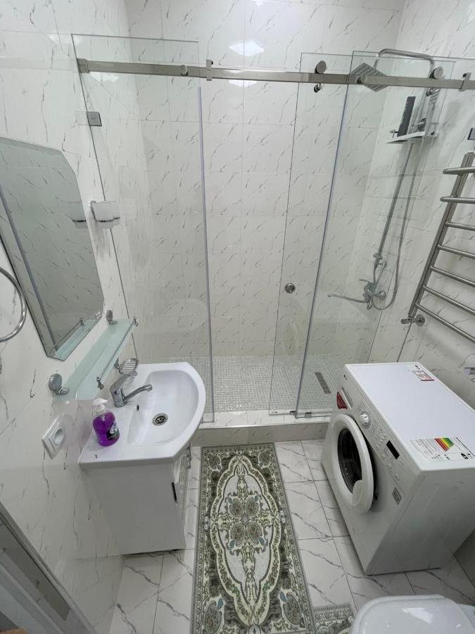 Amir Temur Apartment In Center After Renovation 塔什干 外观 照片